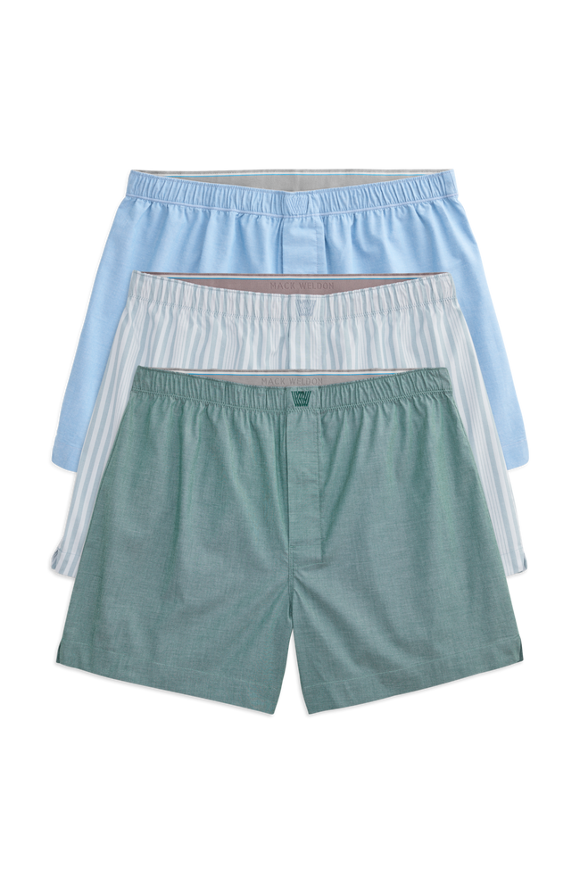 Front view of 3 pack 24/7 Woven Boxers in Madison Square Park